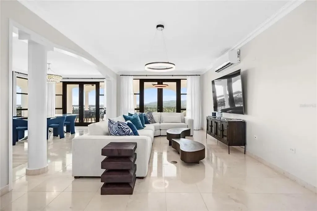 Apartment The Country Club Residences At Grand Reserve Rio Grande
